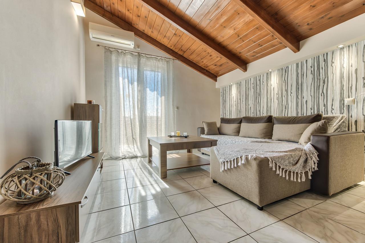 Beautiful City Center Apartments Zakynthos Town Exterior photo